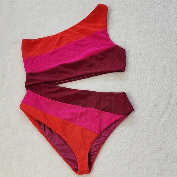New!Beach Riot Joyce In Be Mine  Colorblock Cut-out One Piece Swimsuit - Picture 7 of 16